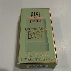 NWT Pixi On-the-Glow Base Foundation Stick, cream color